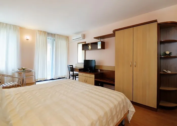 Къща за гости дарис 3*